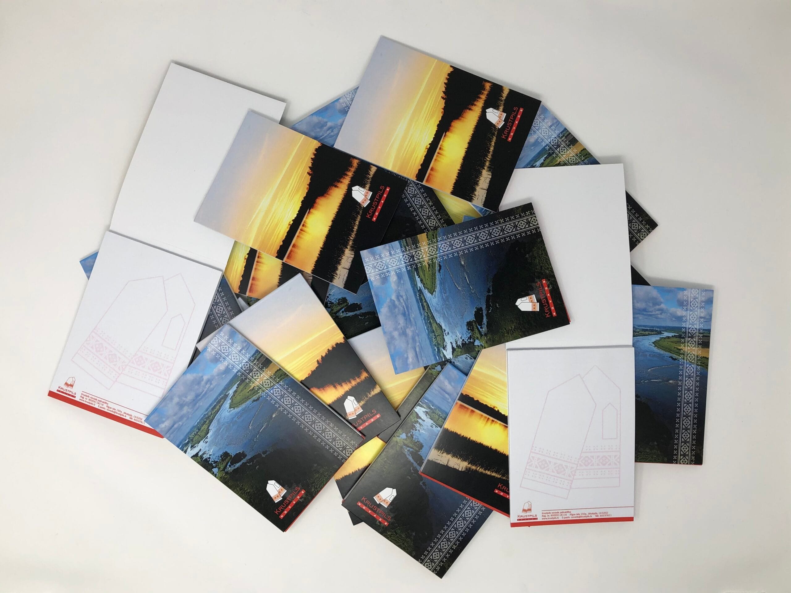 03F6E982-BEBD-4665-B0A0-06A3EFE7D4DF