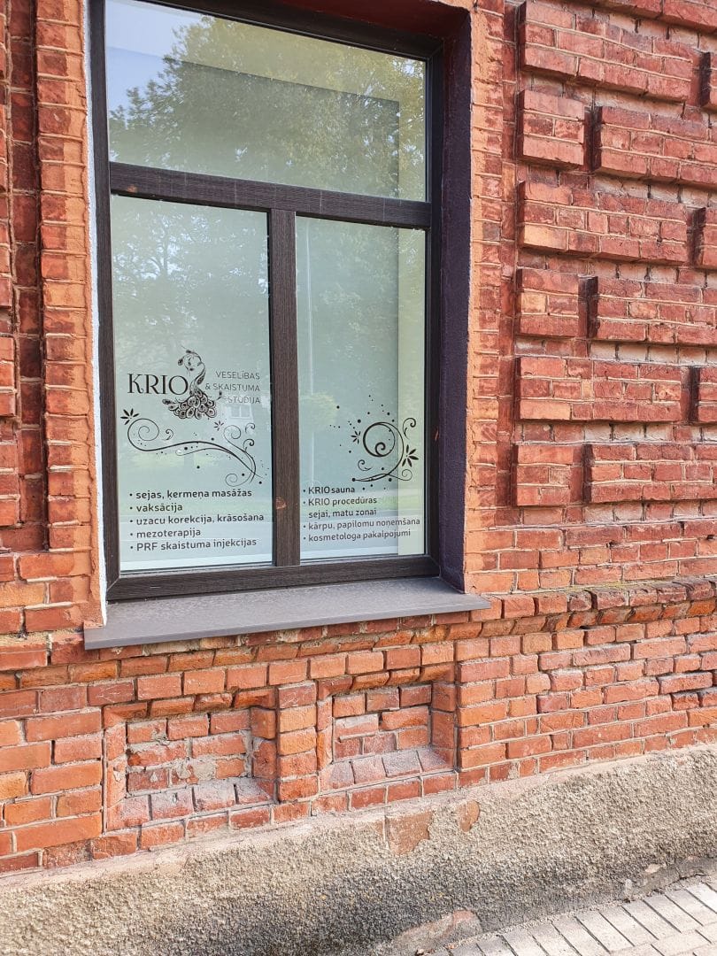 large_609026479f935d3592