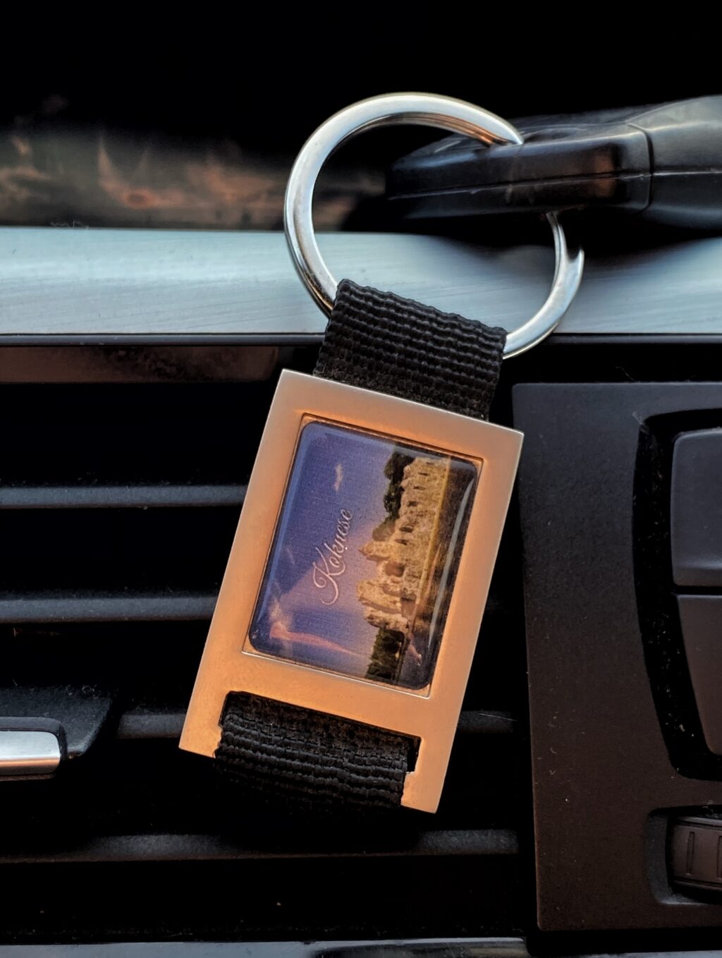 Instagram post from drukasnams. This post is in position 2.